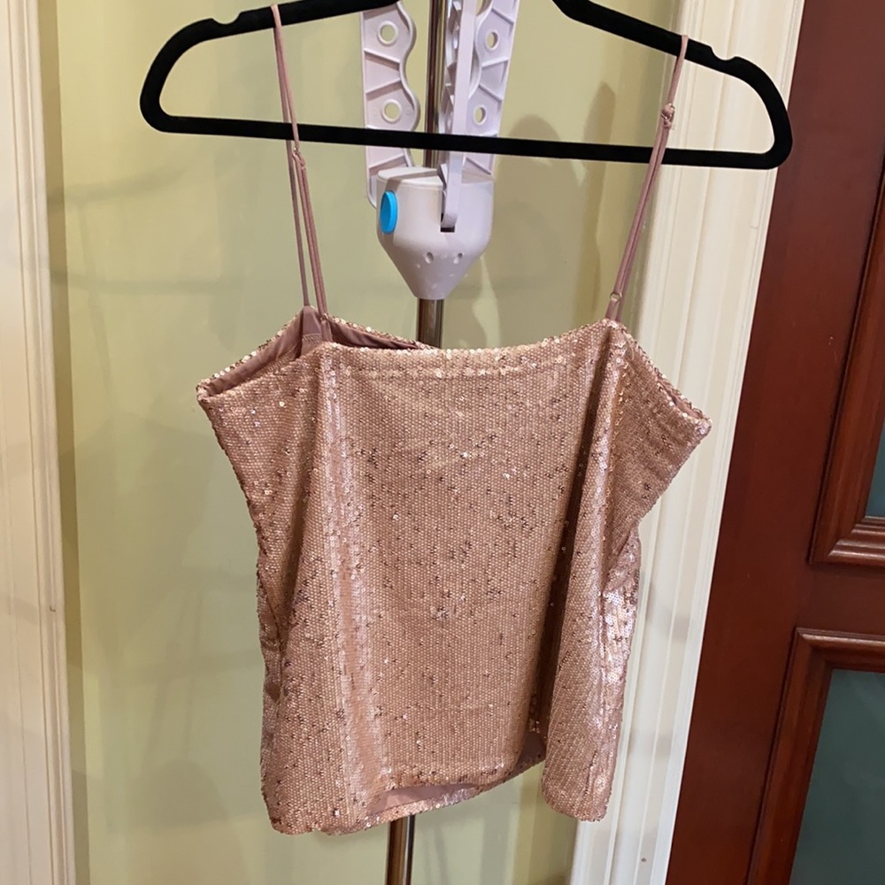 Pink sequin top - Picture 2 of 7